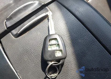 2016 Toyota Highlander Le V6 z USA, uszkodzony, nr VIN 5TDBKRFH5GS263497